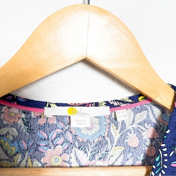 BODEN NAVY V NECK MIDI TEA DRESS Tropic Meadow Floral Size US 4 - Picture 5 of 9